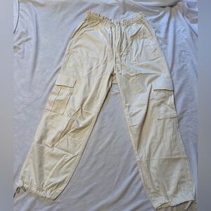 Abercrombie & Fitch Off-White Cargo Pants size M